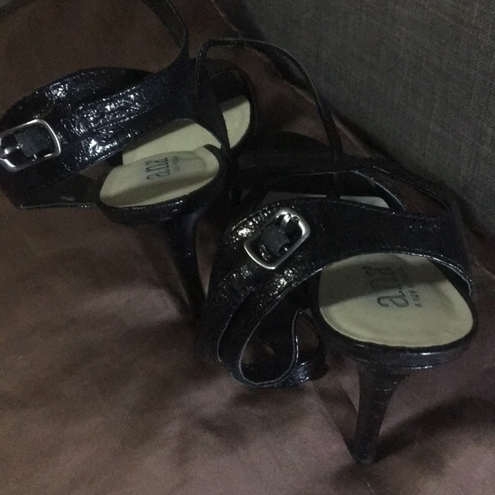 Shoes - Picture 2 of 2